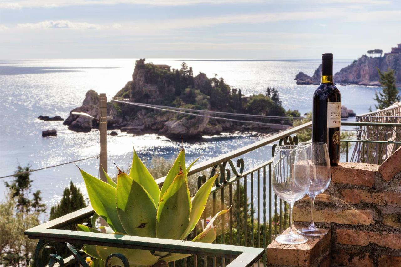 Terrasse Sur Isola Bella Apartamento Taormina Exterior foto